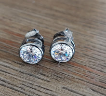 2 ct size (8 mm ) EACH Cubic Zirconia Stud Earring