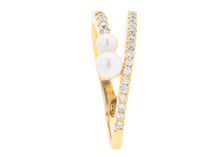Double Pearl By-Pass Ring